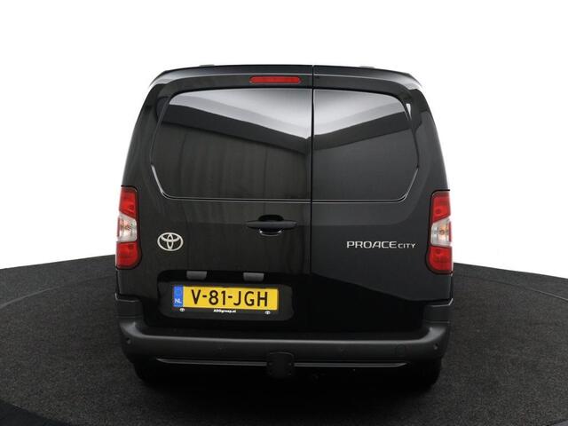 Toyota PROACE CITY 1.5 D-4D Challenger Long | Diesel | Direct Leverbaar | 130 PK | Bijrijdersstoel |