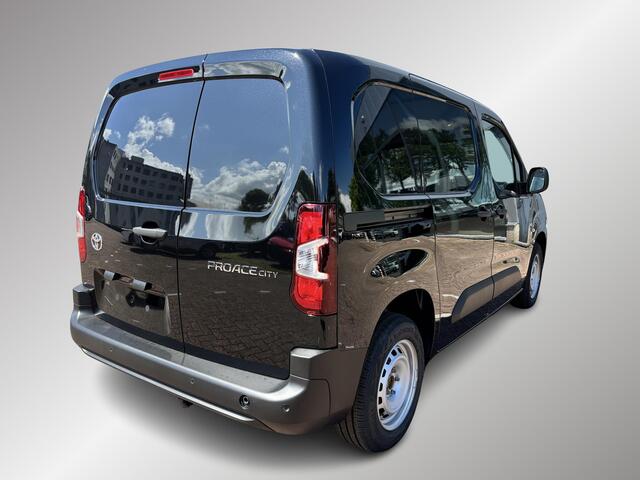 Toyota PROACE CITY 1.5 D-4D Navigator, Navi, Parkeersensoren, Cruise controle, Snel leverbaar, BPM voordeel!