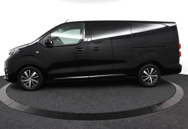 Toyota PROACE Worker 2.0 D-4D Dynamic VERSO Long DC | Skyview Panoramisch dak | Navigatie | Parkeersensoren vóór en achter i.c.m. parkeercamera |