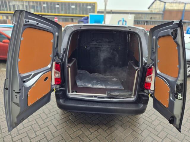 Toyota PROACE CITY 1.5 D-4D Navigator Automaat, Nieuw, direct leverbaar, Automaat 10jr garantie