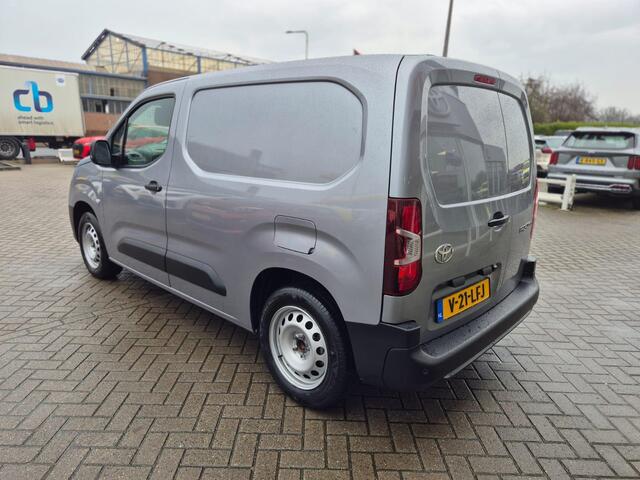 Toyota PROACE CITY 1.5 D-4D Navigator Automaat, Nieuw, direct leverbaar, Automaat 10jr garantie