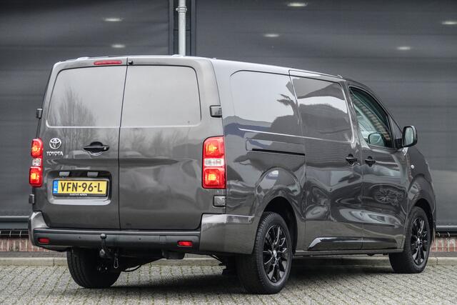Toyota PROACE Worker 2.0 D-4D 122Pk Aut. | Long | Black Line | Achteruitrijcamera | Trekhaak | 17''