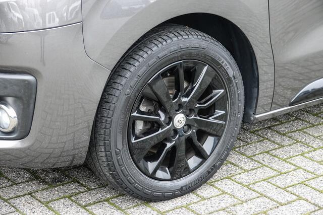 Toyota PROACE Worker 2.0 D-4D 122Pk Aut. | Long | Black Line | Achteruitrijcamera | Trekhaak | 17''