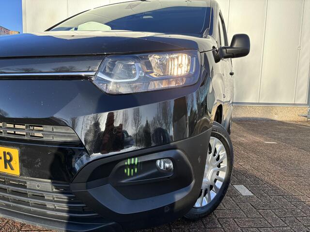 Toyota PROACE CITY 1.5 D-4D Professional Long Automaat Apple Carplay Android Auto, BSM, Cruise Controle, Parkeersensoren, Airco, Camera