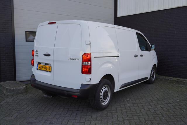 Toyota PROACE Worker 2.0 D-4D 145PK EURO 6 - Airco - Cruise - PDC - ¤17.900,- Excl.