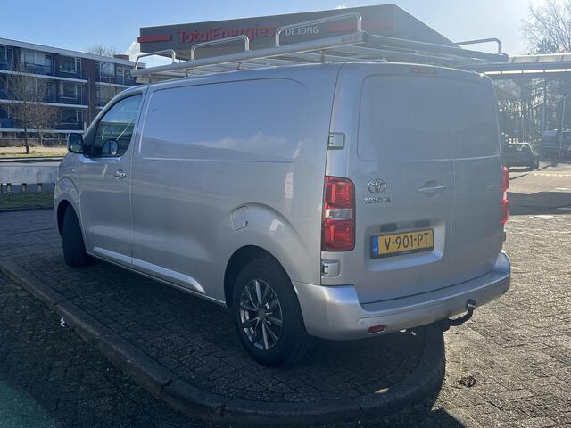 Toyota PROACE Worker 1.6 D-4D Professional Airco/Navi/Imperiaal/Parkeersensoren/Trekhaak/GEEN AFLEVERKOSTEN