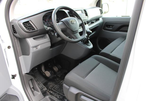 Toyota PROACE Compact 1.5 D-4D Cool Comfort Limited 102pk | Cruise control | Radio | Bank | 6-bak |