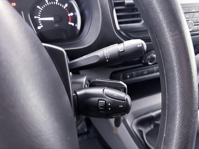Toyota PROACE Compact 1.5 D-4D Cool Comfort Trekhaak Betimmering Inrichting Cruise Control
