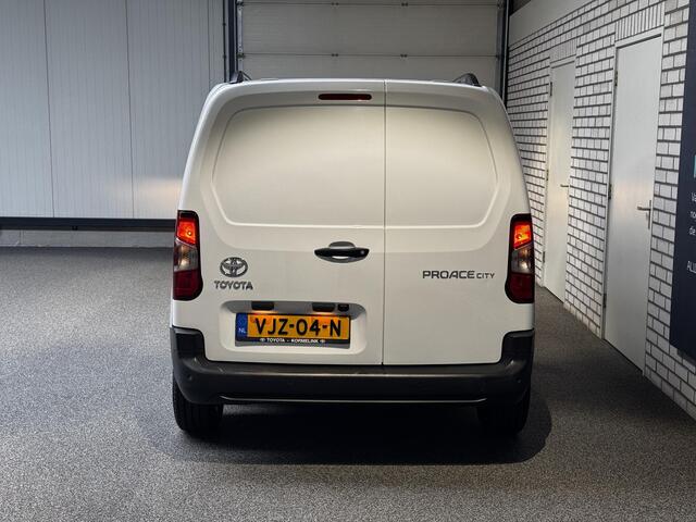 Toyota PROACE CITY 1.5 D-4D Navigator
