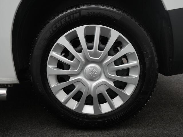 Toyota PROACE CITY 1.5 D-4D Live - Trekhaak - All Seasonbanden