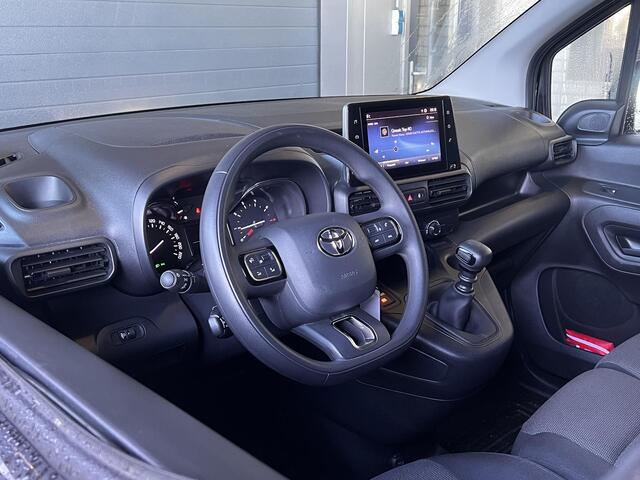 Toyota PROACE CITY 1.2 Turbo Prof | Trekhaak | 3 Pers. | Carplay | Camera | PDC V+A | All-in rijklaarprijs