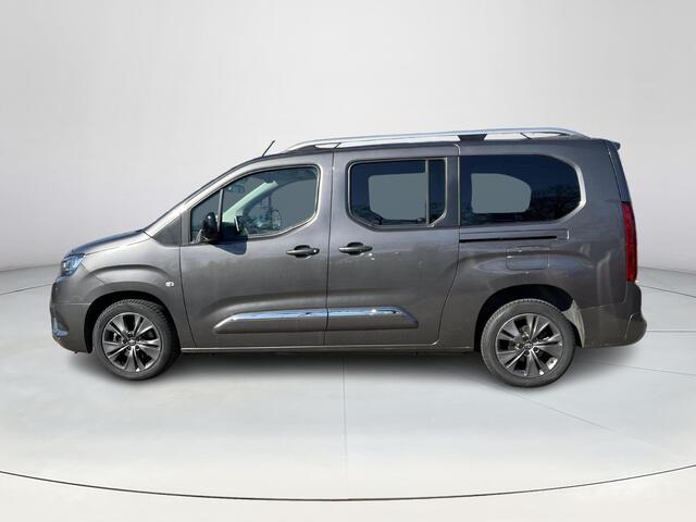 Toyota PROACE CITY Verso 1.2 Turbo Dynamic Long 7p. Automaat | Carplay | Trekhaak | Parkeercamera | Stoelverwarming |