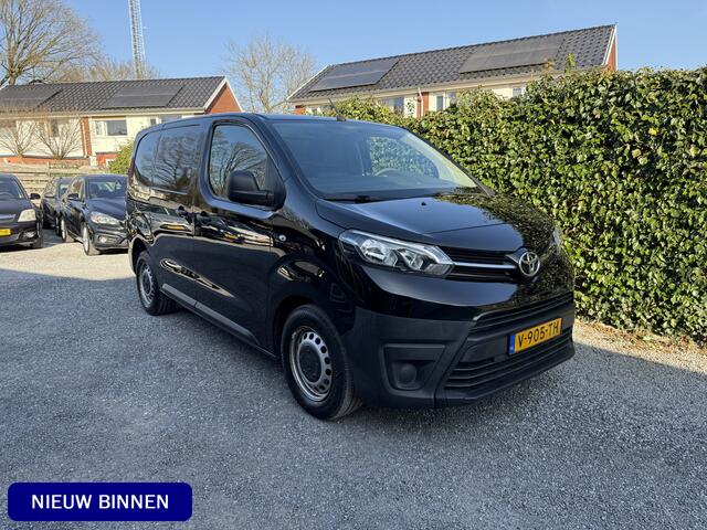 Toyota PROACE 2.0 D-4D Cool Comfort | Airco | Elekt. Ramen | Trekhaak | 3 ZIts | 1e Eigenaar! | Nieuwe APK
