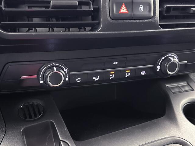 Toyota PROACE CITY 1.2 Turbo Live Long Trekhaak Cruise control Carplay