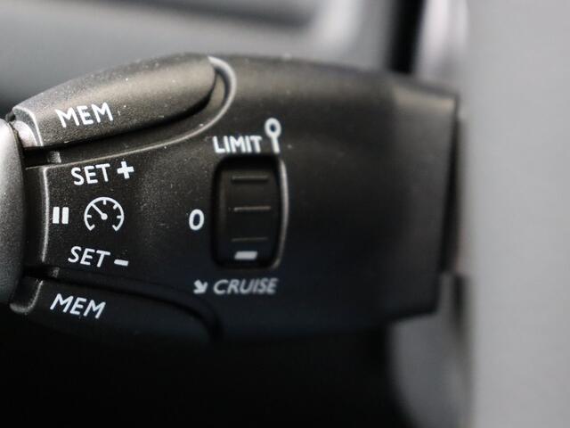 Toyota PROACE Electric Worker Live Extra Range 75 kWh I Navigatie I Climate Control I Cruise Control I Schuifdeur Links + Rechts I