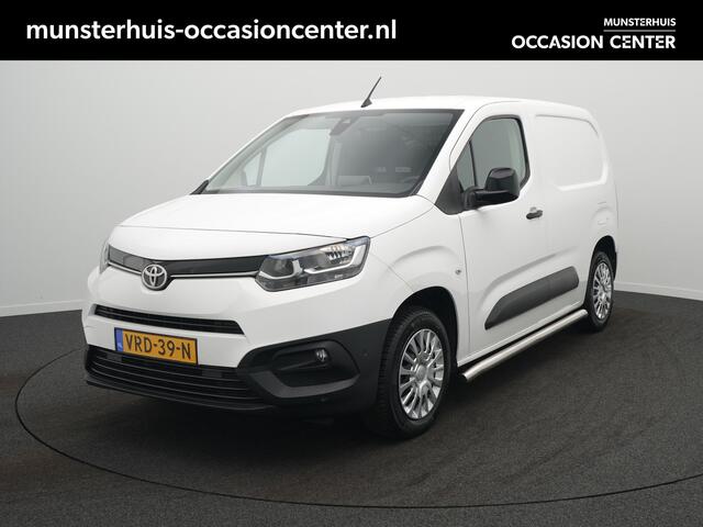 Toyota PROACE CITY 1.5 D-4D Live - Allseason banden - Trekhaak