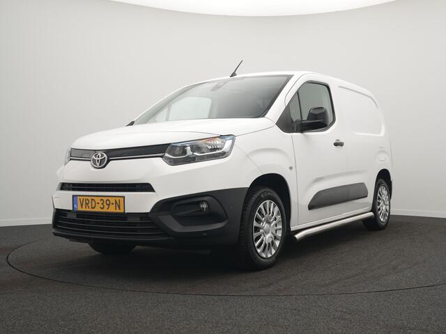 Toyota PROACE CITY 1.5 D-4D Live - Allseason banden - Trekhaak