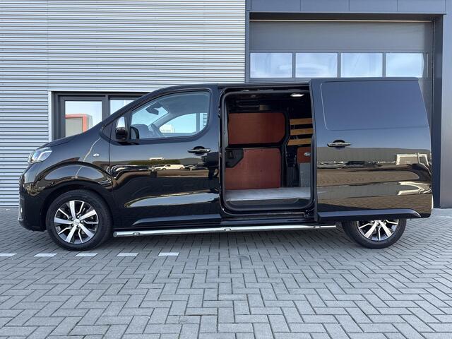 Toyota PROACE Worker 2.0 D-4D Professional ?Automaat ?Fabrieksgarantie ?Navigatie ?Schuifdeur Links & Rechts ?Keyless ?Leder ?BLIS ?LED ?Apple Carplay & Android Auto ?Parkeersensoren ?Camera ?Lichtmetaal