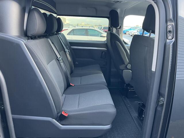 Toyota PROACE Long Worker 2.0 D-4D Professional DC 145PK Automaat DubbeleCabine 6 persoons DIRECT RIJDEN incl. o.a.: Apple Carplay / Android Auto, Climate Control, Cruise Control, LM velgen, 2 schuifdeuren