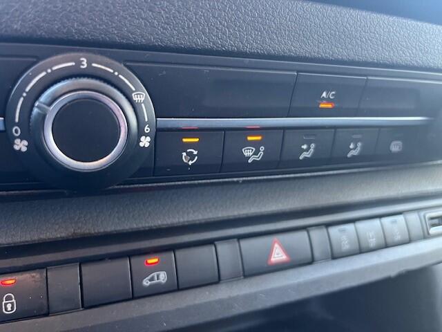 Toyota PROACE Worker 2.0 D-4D Cool Comfort AIRCO I CRUISE I NAVIGATIE I PDC I TREKHAAK