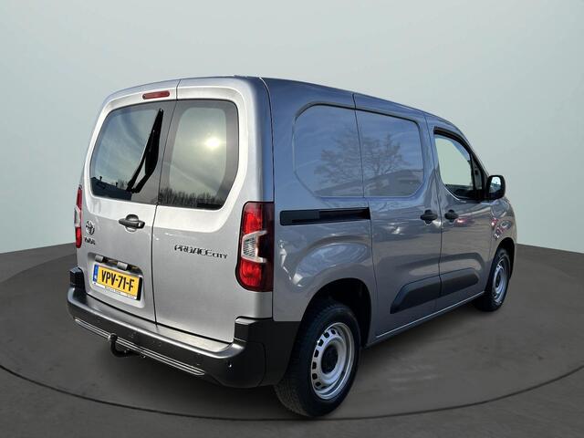 Toyota PROACE CITY 1.5 D-4D Live Airco / Trekhaak / Parkeersensoren / Navi via App
