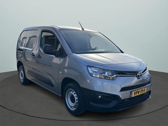 Toyota PROACE CITY 1.5 D-4D Live Airco / Trekhaak / Parkeersensoren / Navi via App