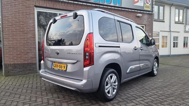 Toyota PROACE 1.2 Turbo Dynamic, Leder, 5 Zits, Navi