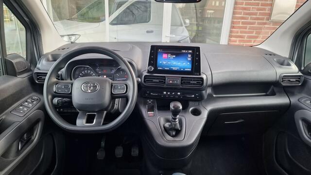 Toyota PROACE 1.2 Turbo Dynamic, Leder, 5 Zits, Navi
