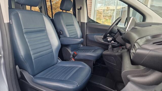 Toyota PROACE 1.2 Turbo Dynamic, Leder, 5 Zits, Navi