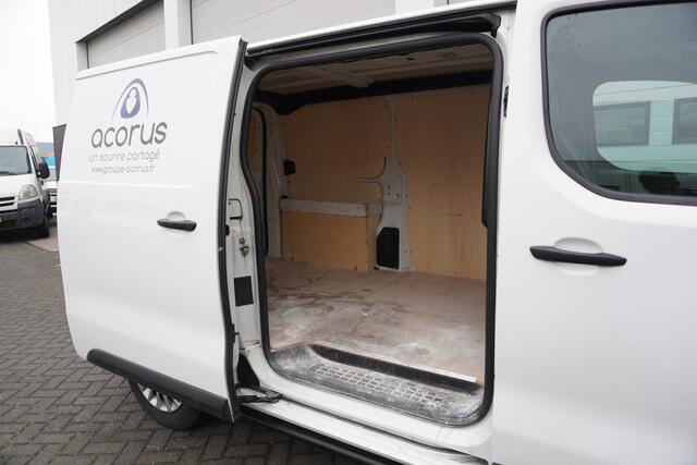 Toyota PROACE 2.0 122PK L2 EURO 6 - Airco - Navi - Cruise - ¤ 13.900,- Excl.