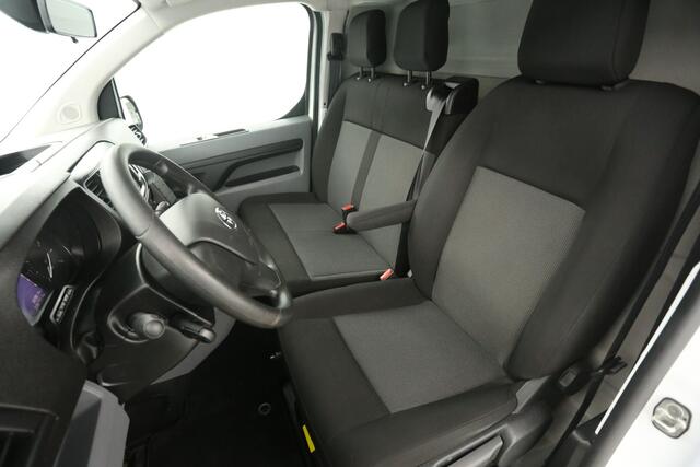 Toyota PROACE Worker 2.0 D-4D L2H1 145PK Airco Cruise Carplay Parkeersensoren 3 Persoons Elektrpakket