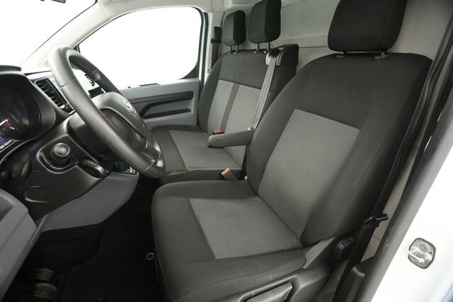 Toyota PROACE 2.0 D-4D L1H1 145PK Airco Cruise Carplay 3 Persoons Elektrpakket Schuifdeur
