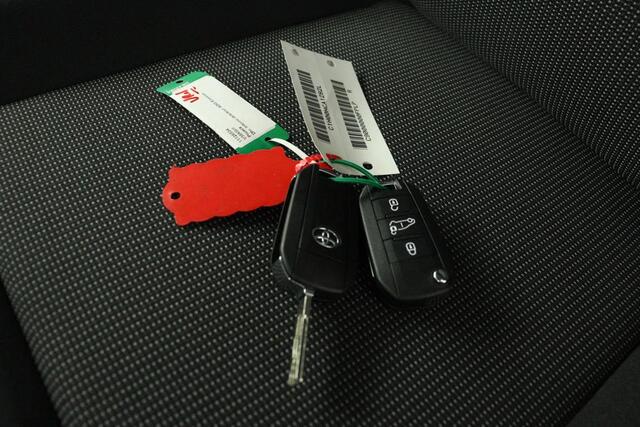 Toyota PROACE Long Worker 2.0 D-4D L2 Challenger | Nieuw direct leverbaar | 10 jaar fabrieksgarantie |