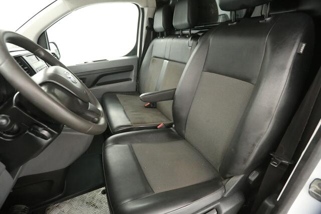 Toyota PROACE 1.5 D-4D L2H1 Airco Cruise Trekhaak 3 Persoons Stoelverwarming