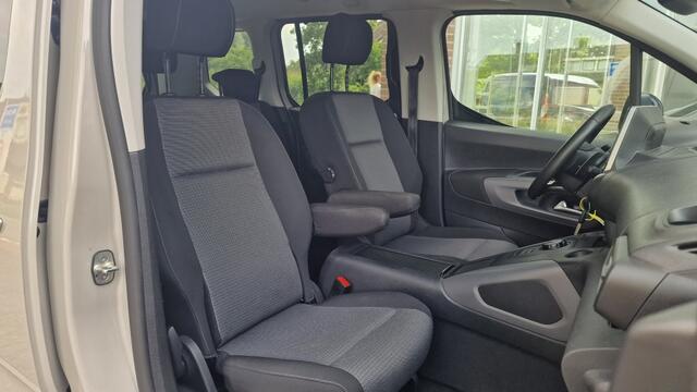 Toyota PROACE 1.2 Turbo Dynamic Automaat 5 Pers, Stoelverwarming, Trekhaak
