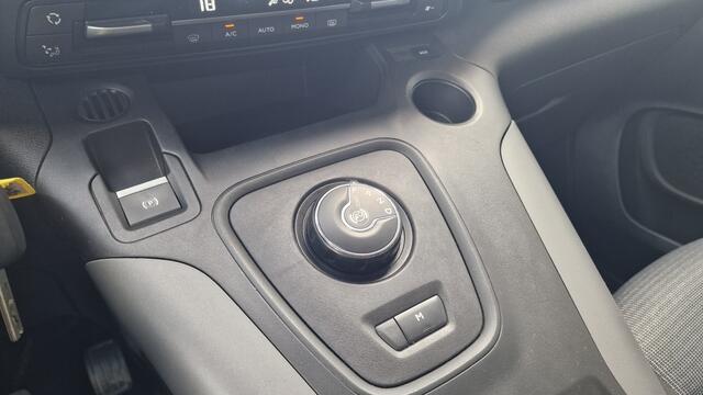 Toyota PROACE 1.2 Turbo Dynamic Automaat 5 Pers, Stoelverwarming, Trekhaak