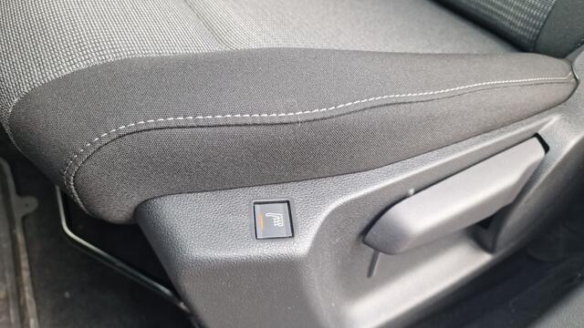 Toyota PROACE 1.2 Turbo Dynamic Automaat 5 Pers, Stoelverwarming, Trekhaak