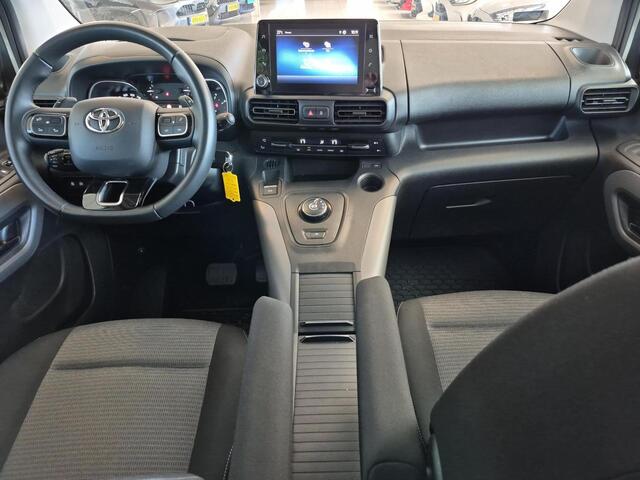Toyota PROACE CITY Verso 1.2 Turbo Dynamic Long 7p. | Trekhaak | Carplay | Parkeersensoren | 17 inch LM-velgen |