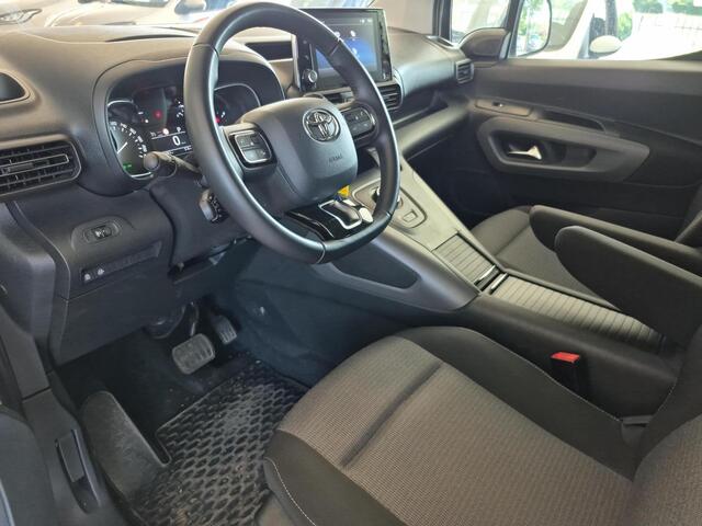 Toyota PROACE CITY Verso 1.2 Turbo Dynamic Long 7p. | Trekhaak | Carplay | Parkeersensoren | 17 inch LM-velgen |
