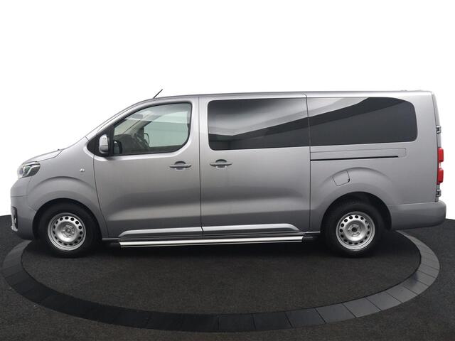 Toyota PROACE Dubbele Cabine Dubbele Cabine 2.0 D-4D 177pk Prof Automaat | Zomerwielen op Lichtmetalen Velgen aanwezig | Lederen Bekleding | Trekhaak | Navigatie | Parkeercamera | 2 Schuifdeuren |