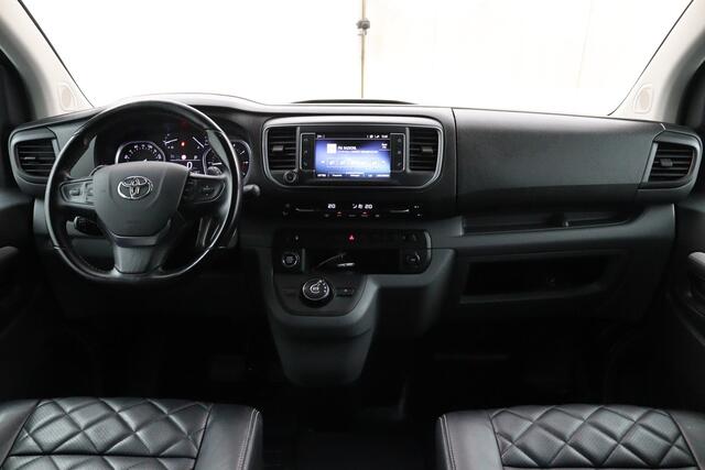 Toyota PROACE Dubbele Cabine Dubbele Cabine 2.0 D-4D 177pk Prof Automaat | Zomerwielen op Lichtmetalen Velgen aanwezig | Lederen Bekleding | Trekhaak | Navigatie | Parkeercamera | 2 Schuifdeuren |