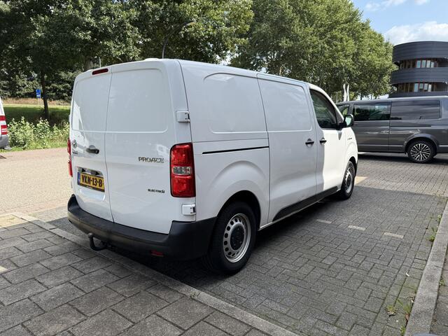 Toyota PROACE Electric Worker Standard Range Limited / BTW / Cruise / Navi /