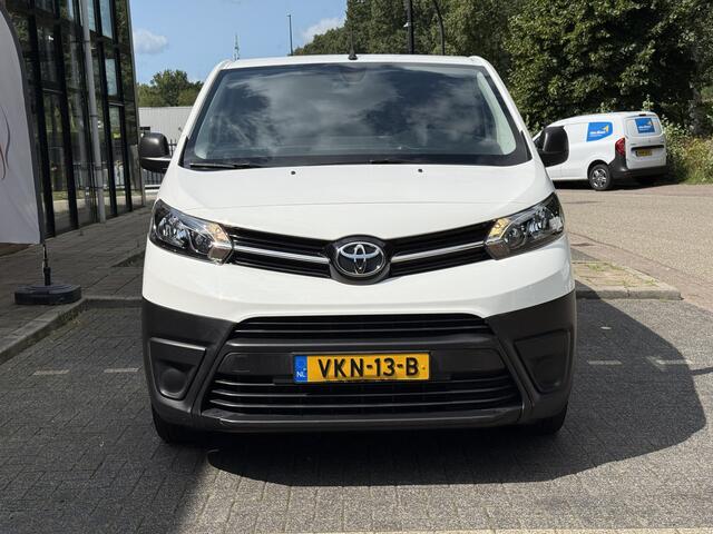 Toyota PROACE Electric Worker Standard Range Limited / BTW / Cruise / Navi /