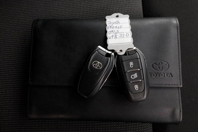 Toyota PROACE Worker 2.0 D-4D 120pk Professional Long D.C. Airco/Navi/2x Schuifdeur 03-2020