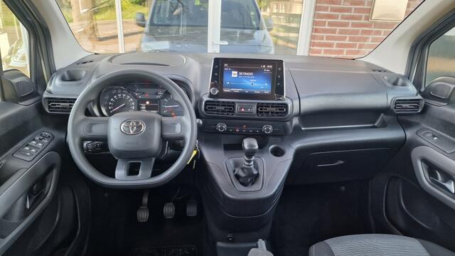 Toyota PROACE 1.2 Turbo Live L2 7 Pers Long, Stoelverwarming,