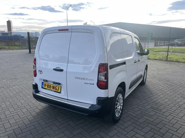 Toyota PROACE 50 kWh 3-zits | CarPlay | camera