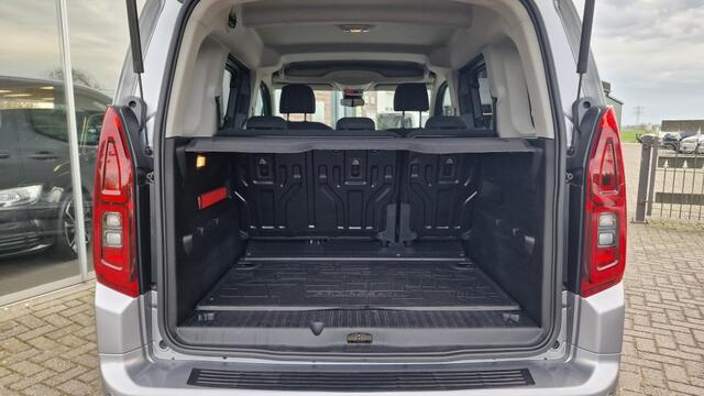 Toyota PROACE 1.2 Turbo Active 5 Pers, PDC, Dealer auto