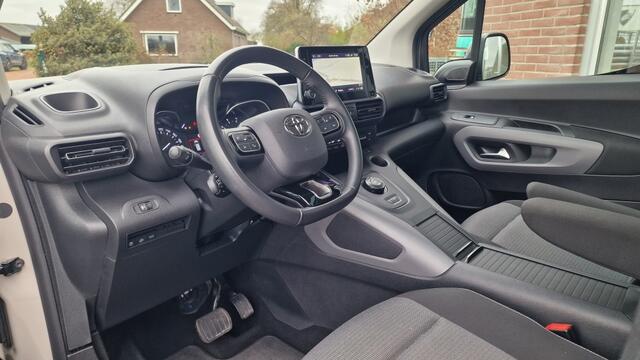 Toyota PROACE 1.2 Turbo Dynamic Automaat 5 Pers, Adaptieve Cruise, Stoelverwar