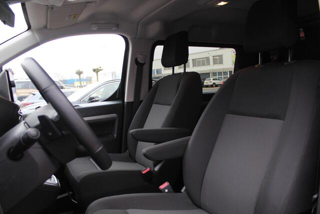 Toyota PROACE Long Worker 2.0 L2 Professional Dubbele Cabine | Automaat | Rijklaar | Trekhaak | Camera | Navi | Apple/Android | PDC | Stoel/stuur-verwarming