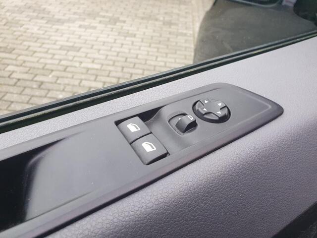 Toyota PROACE Worker 2.0 D-4D Cool Comfort Long Achterklep, A/C Laadruimteinrichting(Lat om Lat, BetonplexVloer) Info: 06-11738929